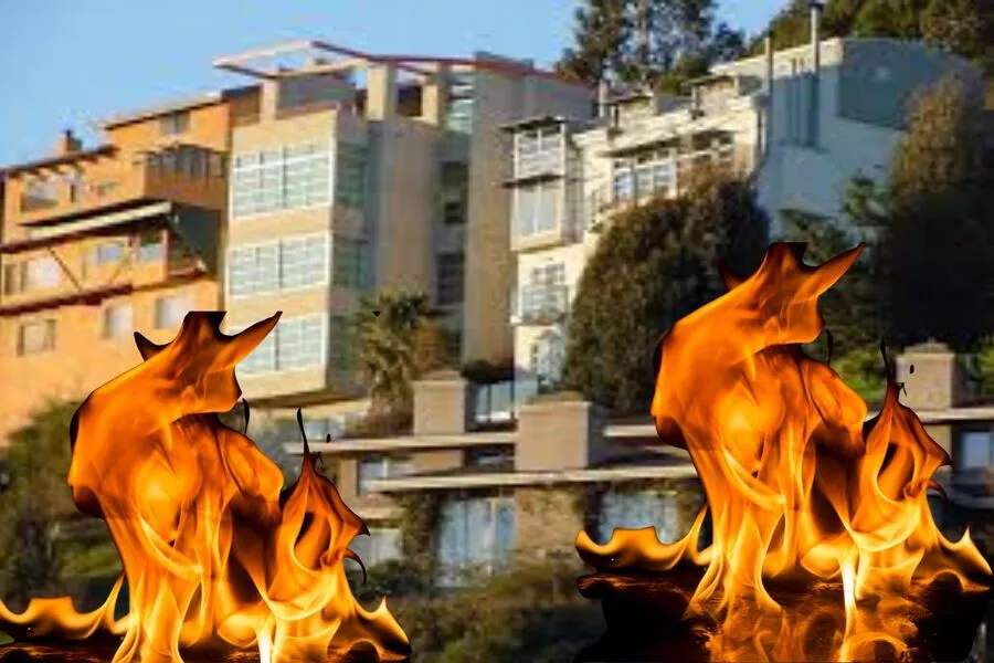 Speedy Evacuations at Oakland hills after fast raging fire 1 Oakland hills Fire